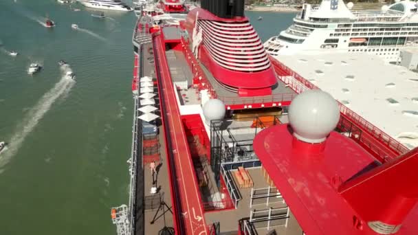 Aerial Virgin Voyages Valiant Lady Top Deck Flyover Port Miami — Stock video