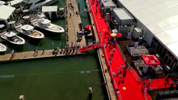 Aerial Tilt Reveal Miami Boat Show Downtown Miami — Stok video