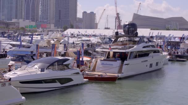 Miami International Boat Show 2023 — Vídeos de Stock
