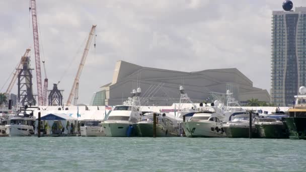 Video Miami International Boat Show Feb 2023 — Stock Video