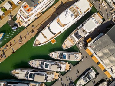 Aerial overhead photo Miami International Boat Show on Sunday