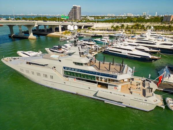 Miami Usa February 2023 Aerial Photo Luxury Yacht 9906 — Stock Photo, Image