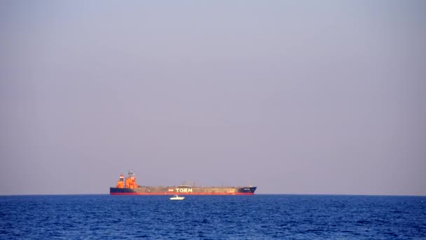 Тысячный Нефтеперерабатывающий Танкер Torm Простаивает Берега Форт Лодердейл Порт Эверглейдс — стоковое видео