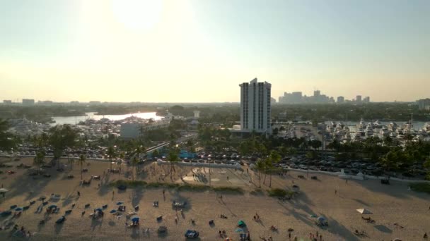 Bahia Mar Resort Fort Lauderdale Zachód Słońca Antenowy Dron Wideo — Wideo stockowe