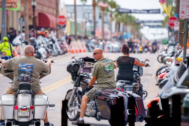 Daytona, FL, ABD - 10 Mart 20223: Daytona Beach FL Bisiklet Haftası Yıllık Motosiklet Tatili