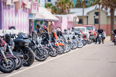 Daytona, FL, ABD - 10 Mart 20223: Daytona Beach FL Bisiklet Haftası Yıllık Motosiklet Tatili