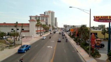 Daytona, FL, ABD - 10 Mart 2023: Daytona Bisiklet Haftası 2023 'te motosiklet sürücüleri