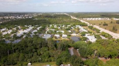 Vero Beach FL 'de lüks evlerde havacılık videoları.