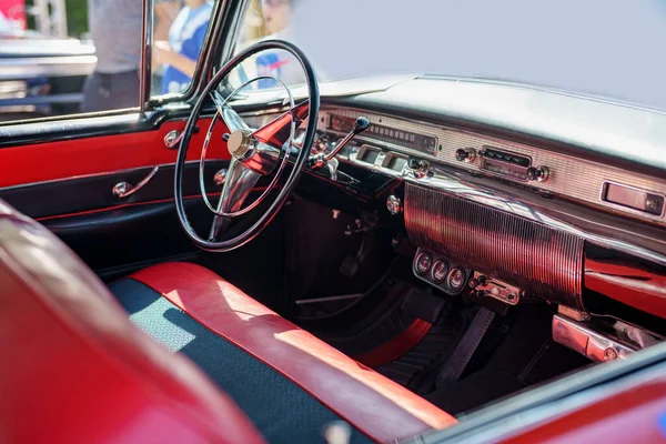 Interieur Foto Van Een Vintage Amerikaanse Klassieke Auto — Stockfoto