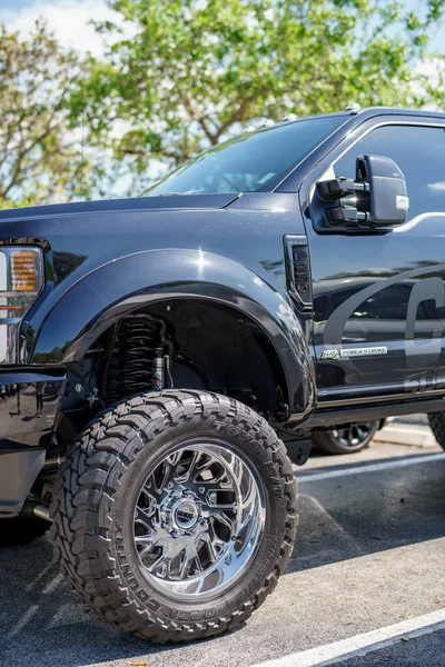 Weston Usa March 2023 Photo Lifted Ford F250 Black Road — 스톡 사진