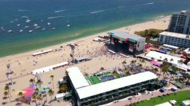 Fort Lauderdale, FL, ABD - 16 Nisan 2023: Havacılık 2023 Tortuga Müzik Festivali Fort Lauderdale Beach FL