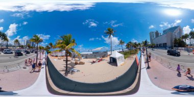 Fort Lauderdale, FL, ABD - 16 Nisan 2023 vr eşkenar dörtgen fotoğraf Tortuga Müzik Festivali Fort Lauderdale Plaj FL