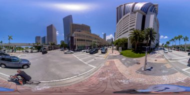 Brickell, FL, ABD - 23 Nisan 2023 Eşkenar dörtgen fotoğraf Miami Biscayne Bulvarı