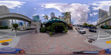 Brickell, FL, ABD - 23 Nisan 2023 Eşkenar dörtgen fotoğraf Miami Barsecco Brickell