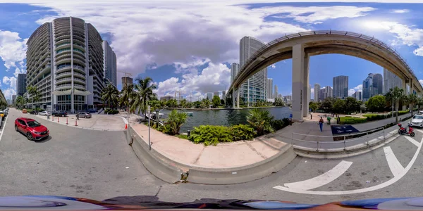 ブリッケル フロリダ州 アメリカ 2023年4月23日 360度矩形の写真マイアミ川とウォーターフロントの歩道 — ストック写真
