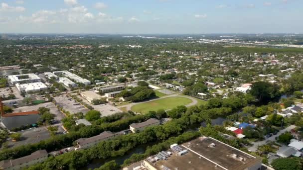Aerial Real Estate Tour Wilton Manors Florida — Stock Video