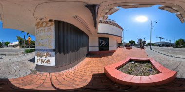 Miami, FL, ABD - 9 Mayıs 2023 eşkenar dörtgen fotoğraf Calle Ocho Küba sanat galerileri ve restoranlarıyla Küçük Havana olarak bilinir.