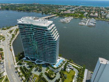 Palm Beach, FL, ABD - 11 Mayıs 2023 Hava Fotoğrafı The Bristol Palm Beach