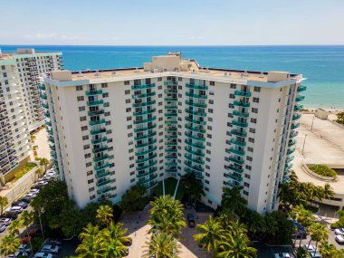 Hollywood, FL, ABD - 16 Mayıs 2023: The Tides 'in hava fotoğrafı Hollywood Beach Florida' da.