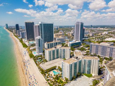 Sıcak yaz sahnesi Hallandale Hollywood Plajı FL 2023 dolaylarında