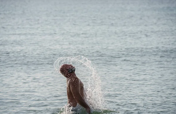 Man Breaching Water Whip Splash — Stock Photo, Image