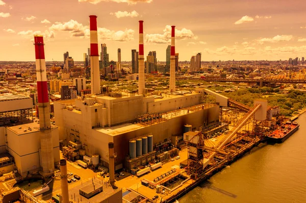 Centrale Électrique New York Avec Brouillard Orange — Photo