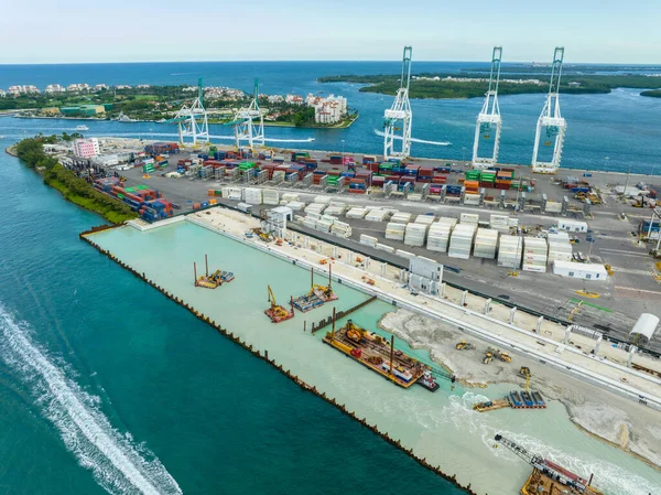 美国佛罗里达州迈阿密 2023年6月10日 迈阿密航空摄影港正在扩大疏浚入口深度 — 图库照片