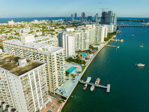 Photo Aérienne Condominiums Bord Mer Miami Beach Vers 2023 — Photo