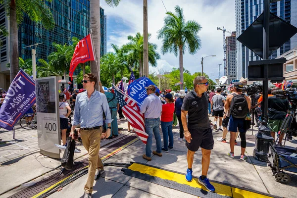 Miami Usa Juni 2023 Crowds Nieuws Mensen Wilkie Ferguson Courthouse — Stockfoto