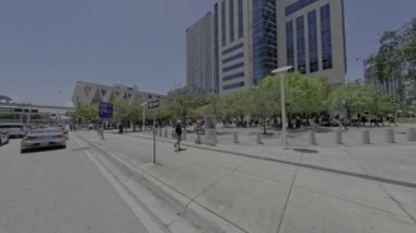 Miami, FL, ABD - 13 Haziran 2023: Donald Trump 'ın gelişi sırasında Wilkie D Ferguson' un hareket videosu