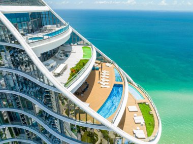 Sunny Isles Beach, FL, ABD - 14 Haziran 2023 Hava Fotoğrafı The Ritz Carlton Residences