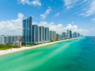 Sunny Isles Beach, FL, ABD - 14 Haziran 2023 Hava Fotoğrafı The Ritz Carlton Residences
