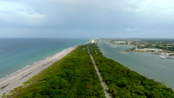 Аэровидео Nature Conservancy Blowing Rocks Preserve Hobe Sound Florida — стоковое видео