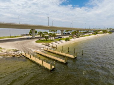 Stuart Causeway Park Florida ABD 'de tekne rampası.
