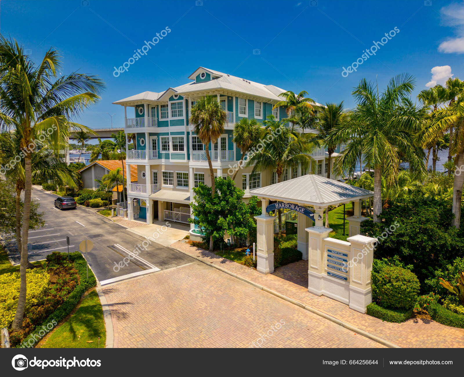 Stuart Usa July 2023 Aerial Photo Harborage Yacht Club Condos Stock