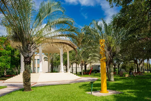 美国佛罗里达州斯图亚特 2023年7月1日 佛罗里达州斯图亚特宫廷文化中心公园加泽博 — 图库照片