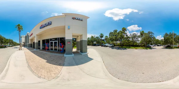 stock image Stuart, FL, USA - July 1, 2023: 360 equirectangular vr photo of Leslies Pool Supplies RK Center Stuart Florida