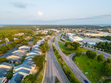 Pensacola Sahili yakınlarında, Gulf Breeze Florida