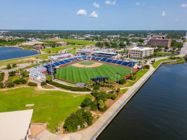 Pensacola, FL, ABD - 21 Temmuz 2023: Blue Wahoos Stadyumu ve Amiral Fetterman Field