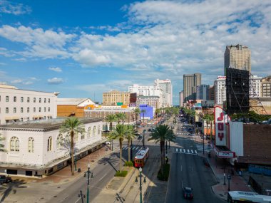 New Orleans, LA, ABD - 21 Temmuz 2023: New Orleans Canal Caddesi şehir merkezi
