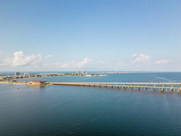Pensacola Plaj Köprüsü Nün Havadan Çekilmiş Fotoğrafı — Stok fotoğraf