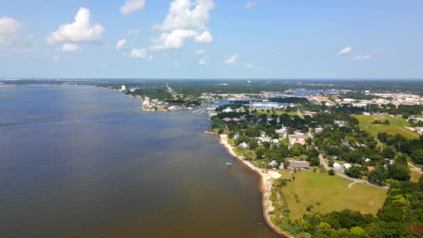 Luchtfoto Drone Video Sanders Beach Pensacola Verenigde Staten — Stockvideo