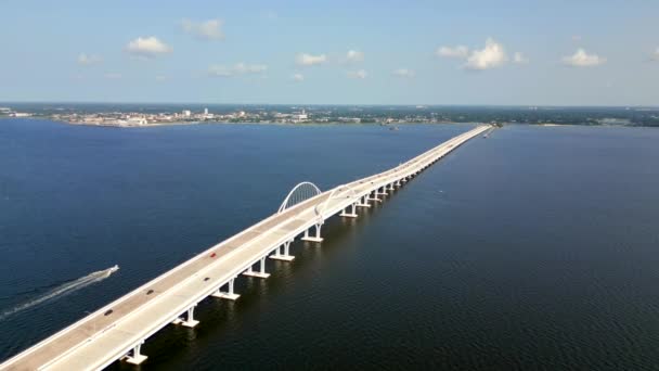 Bågar Pensacola Bay Bridge Florida — Stockvideo