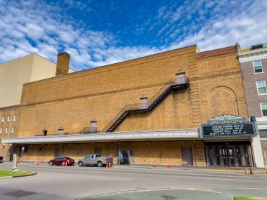 New Orleans, LA, ABD - 22 Temmuz 2023: Tarihi Saenger Tiyatrosu New Orleans