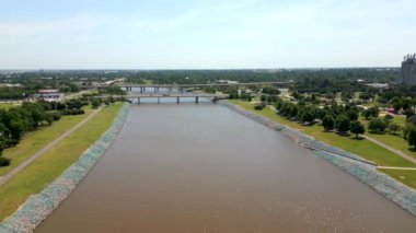 Oklahoma Nehri üzerinde havadan yükselme 2023