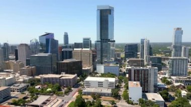 Yükselen gökdelenler Austin Teksas şehir merkezi Temmuz 2023