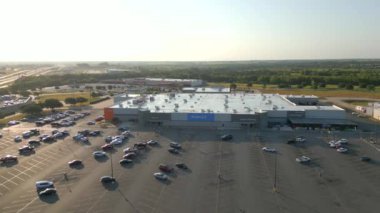 İnsansız hava aracı video Walmart Supercenter Brenham Texas