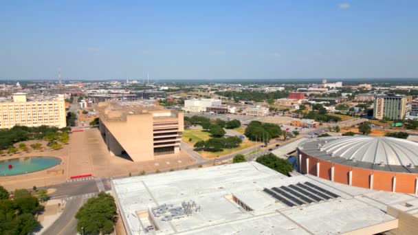 Luchtfoto Drone Video Dallas Convention Center — Stockvideo