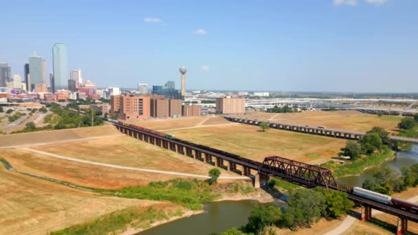 Aerial Video Prison Train Motion Downtown Dallas Texas — Stock Video