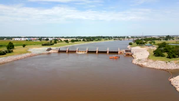 Damm Vid Floden Oklahoma — Stockvideo